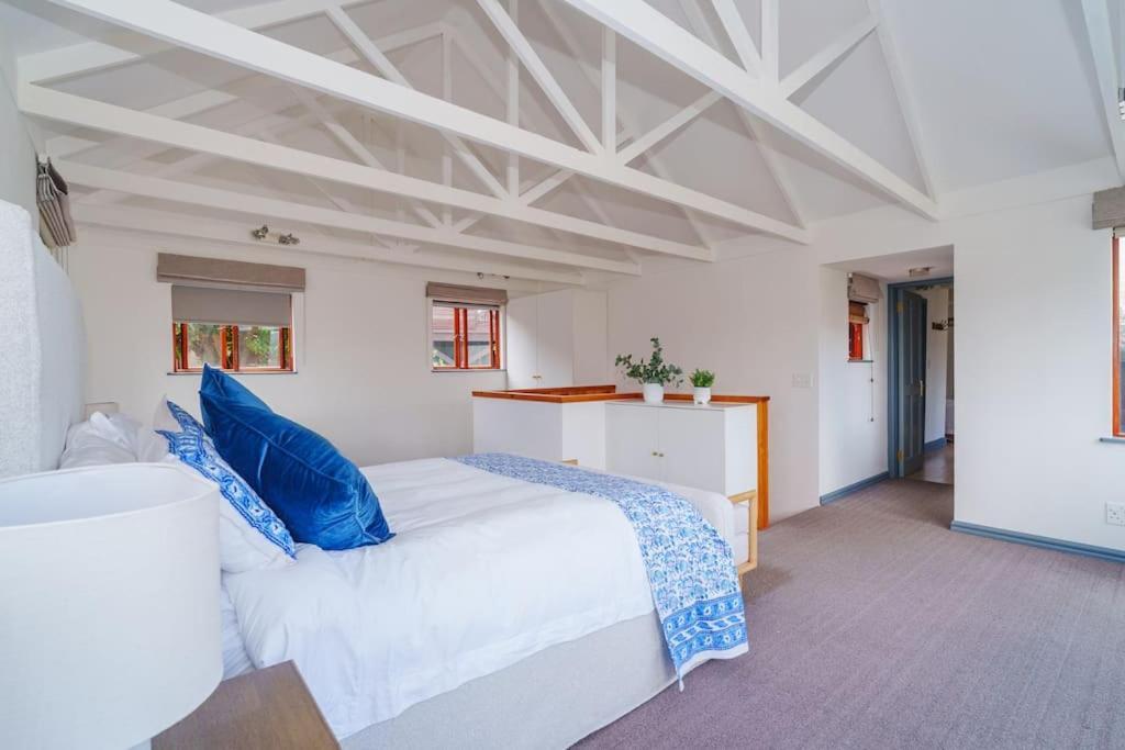 Stunning Glencairn Close To Cape Town
