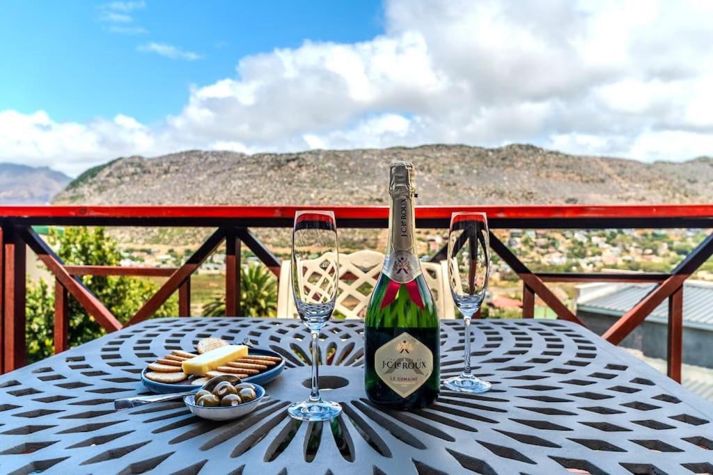 Stunning Glencairn Close To Cape Town